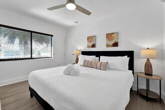 333 Walnut St in Hollywood, FL - Building Photo - Building Photo