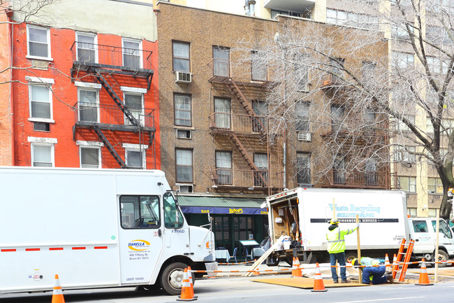 1394-1396 Third Ave in New York, NY - Building Photo - Building Photo