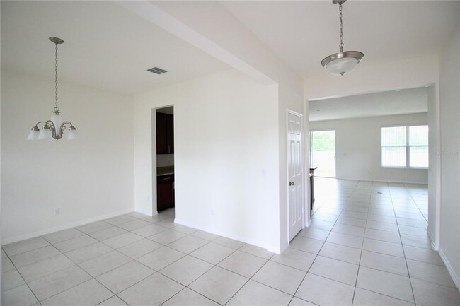 3730 Mount Vernon Way in Kissimmee, FL - Building Photo - Building Photo