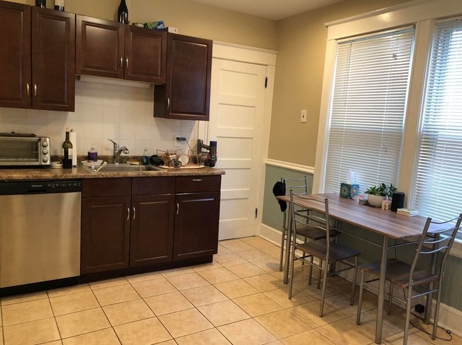 50 Taylor Ave, Unit 1