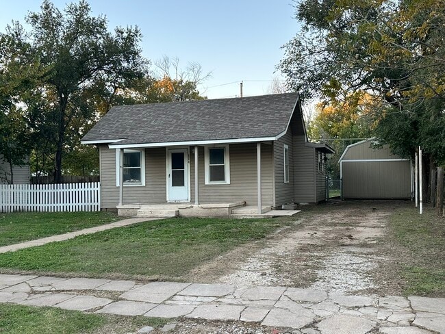 property at 1524 E 3rd Ave