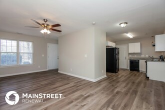 5 Sherbourne Ct in Greensboro, NC - Building Photo - Building Photo
