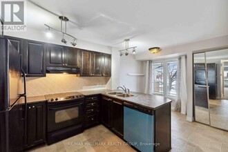 419 Chapman Mills Dr in Ottawa, ON - Building Photo - Building Photo