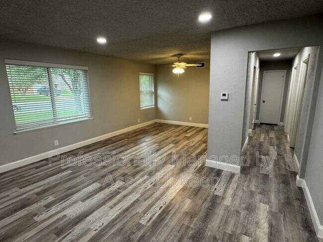 1223 Dumont Dr in Richardson, TX - Building Photo - Building Photo