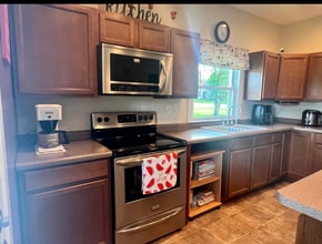 1006 S Rowley St in Mitchell, SD - Building Photo - Building Photo