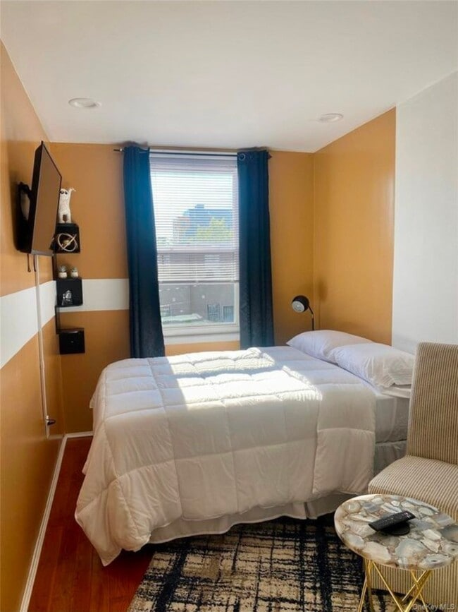 660 Williams Ave in Brooklyn, NY - Foto de edificio - Building Photo