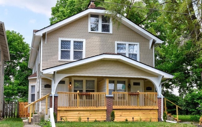 property at 719 Fairwood Ave