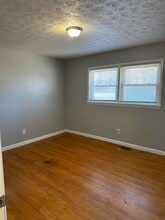 9812 Sunkist Way in Louisville, KY - Building Photo - Building Photo