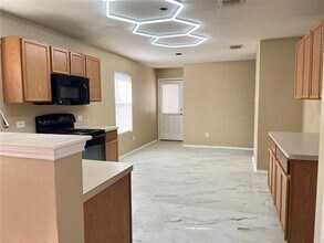 8921 Sun Haven Way in Fort Worth, TX - Building Photo - Building Photo