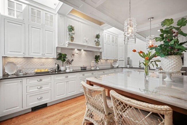 94 Beacon St, Unit 1