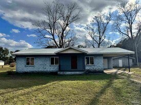 1791 W Hwy 4 in Century, FL - Building Photo