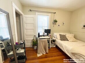 9 Taft St, Unit 3 in Boston, MA - Building Photo - Building Photo