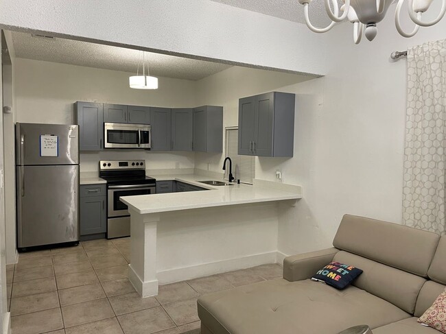 700 Biltmore Way in Coral Gables, FL - Building Photo - Building Photo