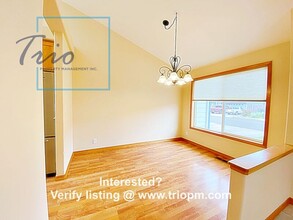 4220 Berrywood Dr in Eugene, OR - Foto de edificio - Building Photo