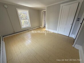 24 Birch St in Bangor, ME - Building Photo - Building Photo
