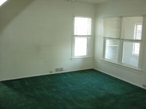 323 S 35th St in Billings, MT - Building Photo - Building Photo