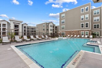 The Zeb in Colorado Springs, CO - Foto de edificio - Building Photo