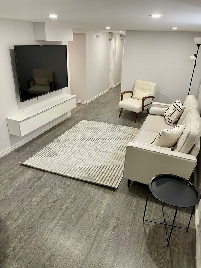 1297 Aubin Rd in Windsor, ON - Building Photo - Building Photo