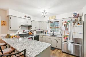 609 Grove St in Waukesha, WI - Building Photo - Building Photo