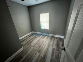 2211 Hooper St in Dallas, TX - Building Photo - Building Photo