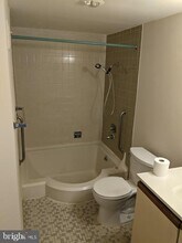 3321 Huntley Square Dr-Unit -B-1 in Temple Hills, MD - Building Photo - Building Photo