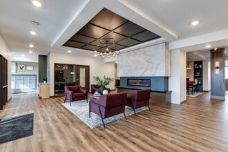 Aurora Vista in Andover, MN - Foto de edificio - Interior Photo