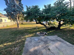 2204 Blackhawk Rd in Springfield, IL - Building Photo - Building Photo