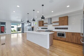 2567 S Acoma St in Denver, CO - Building Photo - Building Photo
