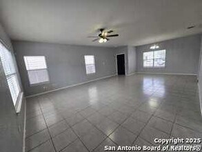 4514 Cerca Royale in San Antonio, TX - Building Photo - Building Photo