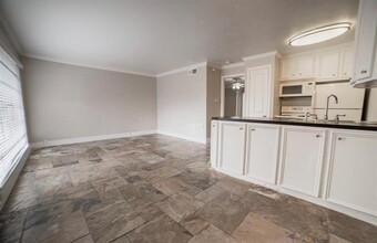 2322 Richton St in Houston, TX - Building Photo - Building Photo