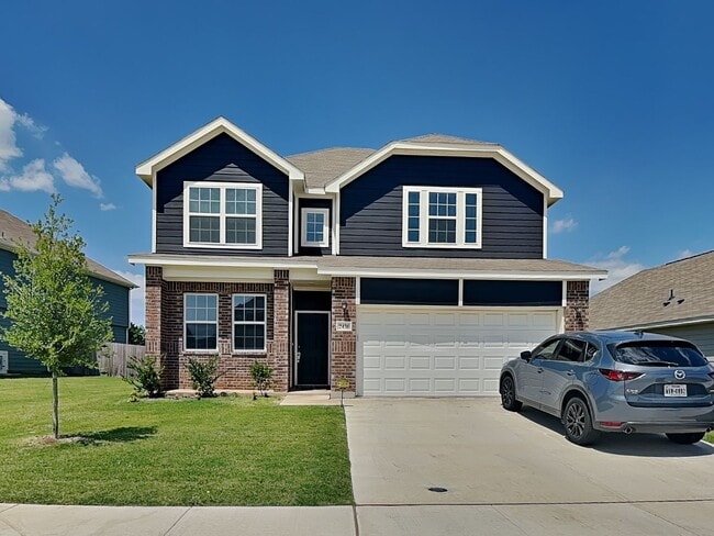 2436 Dahlia Dr