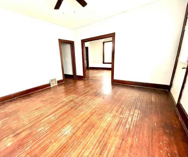 1129 Washington Ave in Evansville, IN - Building Photo - Building Photo