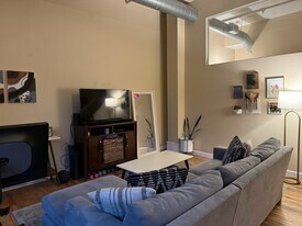 1951 W 26th St, Unit 205 in Cleveland, OH - Building Photo