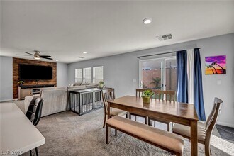 10283 Massachusetts Ln in Las Vegas, NV - Building Photo - Building Photo