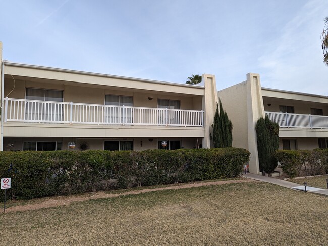 property at 625 S Prudence Rd