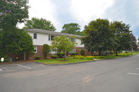 Pleasant View Apartments in Easthampton, MA - Building Photo - Building Photo