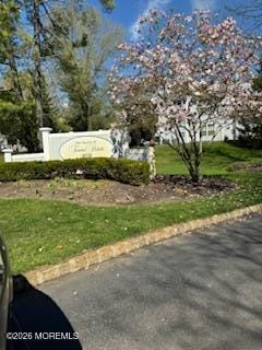 325 Towne Dr in Englishtown, NJ - Building Photo - Building Photo