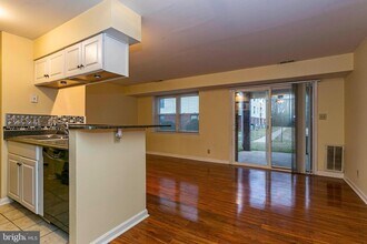 102 Chesterfield Ln-Unit -101 in Stafford, VA - Building Photo - Building Photo