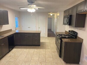 3357 Prairie Dr in Dickinson, TX - Building Photo - Building Photo