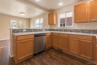 2257 SW 22nd St in Redmond, OR - Building Photo - Building Photo