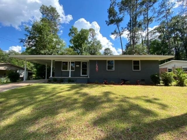 property at 899 Tamarack Ave