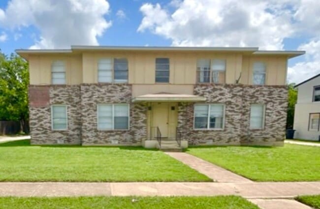 property at 807 Sissom Rd