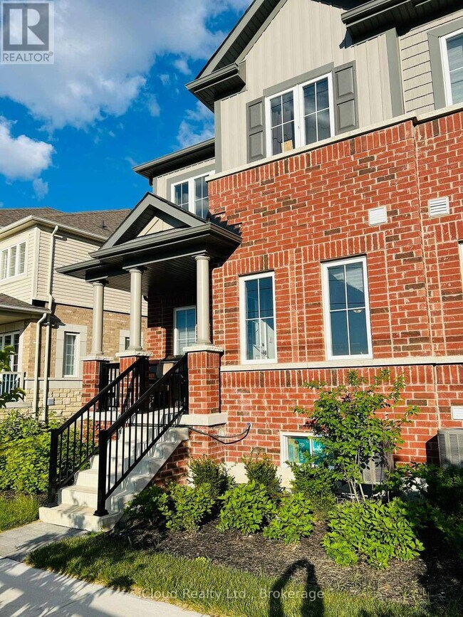 35 Brixham Ln in Brampton, ON - Building Photo - Building Photo