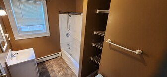 63 Boyd St in Providence, RI - Building Photo