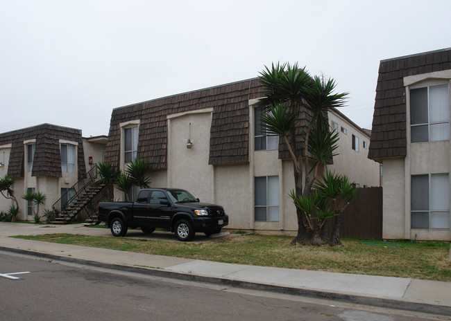 157 Daisy Ave in Imperial Beach, CA - Building Photo - Building Photo