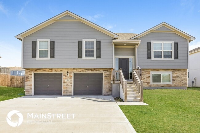 property at 589 S Meadowbrook St