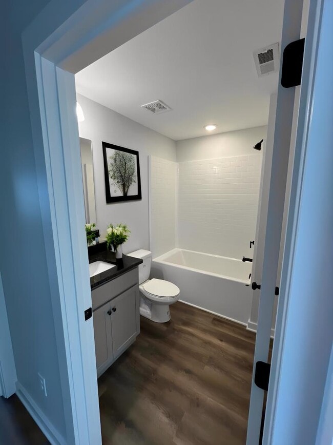 100 Theron Dr in Lebanon, TN - Building Photo - Building Photo