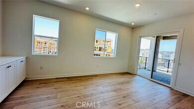 499 Mulligan in Irvine, CA - Building Photo - Building Photo