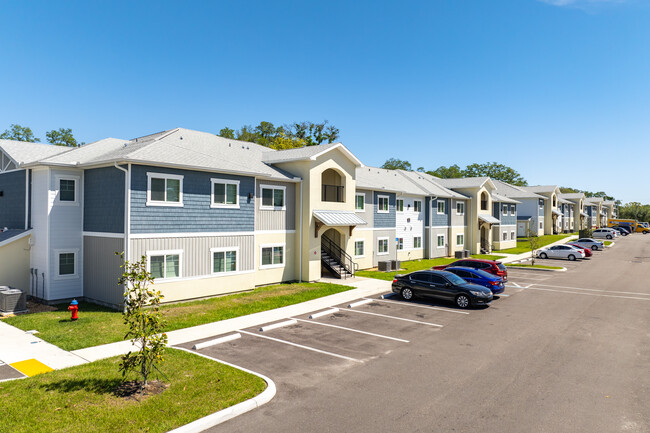 Mango Terrace in Seffner, FL - Foto de edificio - Building Photo