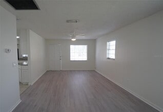 4007 W Cass St in Tampa, FL - Building Photo - Building Photo